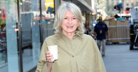 Martha Stewart Wore the Quintessential Fall Layer That Belongs in Everyone’s Wardrobe — Get the Look for Martha Stewart Wore the Quintessential Fall Layer That Belongs in Everyone’s Wardrobe — Get the Look for