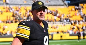 Aaron Rodgers Shades Teammates, Officials After Steelers’ Season-Opening Win Over Atlanta Falcons Aaron Rodgers Shades Teammates, Officials After Steelers’ Season-Opening Win Over Atlanta Falcons