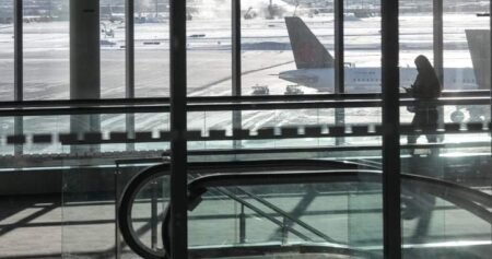 Canada seeks ‘private investment’ in airports but feds to keep land, assets Canada seeks ‘private investment’ in airports but feds to keep land, assets