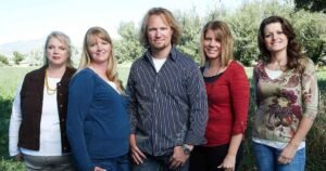 ‘Sister Wives’ Season 21 Trailer Reveals How Kody Brown’s Exes Reacted to His Shocking Exit ‘Sister Wives’ Season 21 Trailer Reveals How Kody Brown’s Exes Reacted to His Shocking Exit