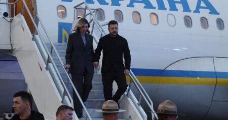 Zelenskyy arrives in Calgary ahead of Carney meeting Zelenskyy arrives in Calgary ahead of Carney meeting