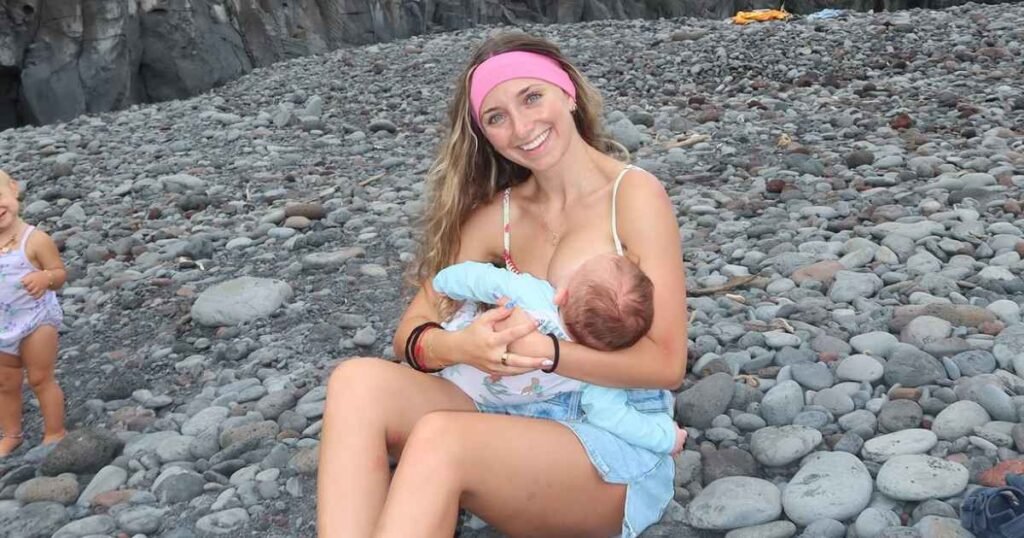 Influencer Brooklyn McKnight Slams Criticism for Breast-Feeding in Public: ‘Couldn’t Disagree More’ Influencer Brooklyn McKnight Slams Criticism for Breast-Feeding in Public: ‘Couldn’t Disagree More’