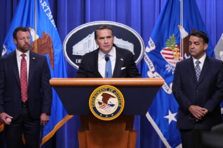 Feds accuse 10 foreigners of illegal voting, registration fraud in Minnesota