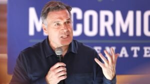 Dem senator delivers surprise video at Republican convention backing McCormick