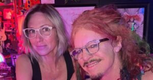 Debbie Gibson Claims She Reached Out to Friend Carrot Top 2 Days Before His Alleged Suicide Attempt Debbie Gibson Claims She Reached Out to Friend Carrot Top 2 Days Before His Alleged Suicide Attempt