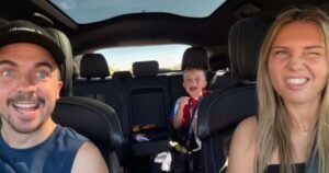 Frankie Muniz and Estranged Wife Paige Reunite at Son’s Soccer Game Amid ‘Rock Bottom’ Struggles Frankie Muniz and Estranged Wife Paige Reunite at Son’s Soccer Game Amid ‘Rock Bottom’ Struggles