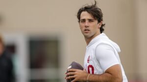 Curt Cignetti Defends QB Josh Hoover As No. 5 Indiana Opens Big Ten Play Curt Cignetti Defends QB Josh Hoover As No. 5 Indiana Opens Big Ten Play