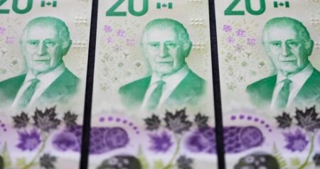 New vertical  bill featuring King Charles III unveiled by Bank of Canada