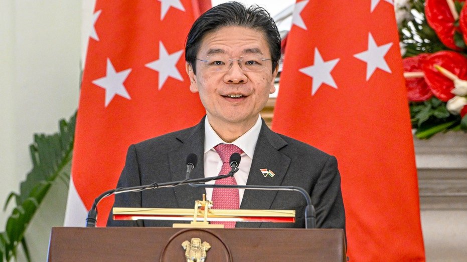singapore pm lawrence wong