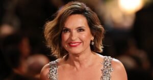 Mariska Hargitay Uses the Mascara Shoppers With Straight Lashes Call the ‘Best’ Mariska Hargitay Uses the Mascara Shoppers With Straight Lashes Call the ‘Best’