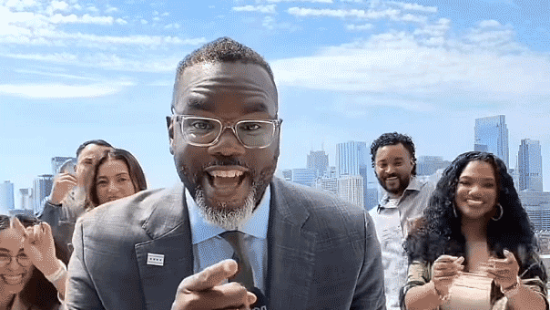 Brandon Johnson’s latest viral moment sends Chicago critics into a frenzy: ‘What the actual F?’ Brandon Johnson’s latest viral moment sends Chicago critics into a frenzy: ‘What the actual F?’