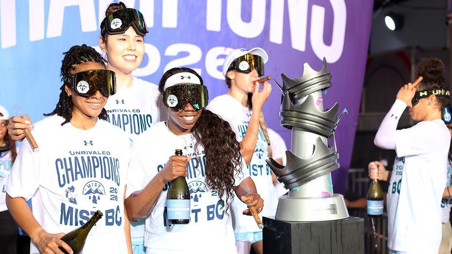 Mist celebrate Unrivaled victory