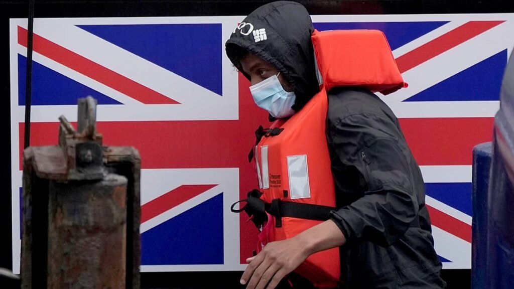 UK ends ‘one in, one out’ migrant returns deal with France